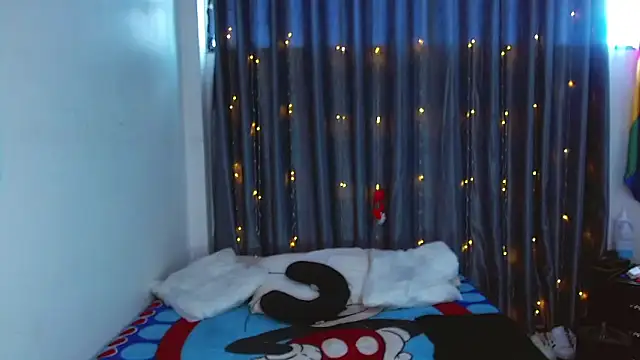 Kenisha Sweet online show from 20, 3, 2026