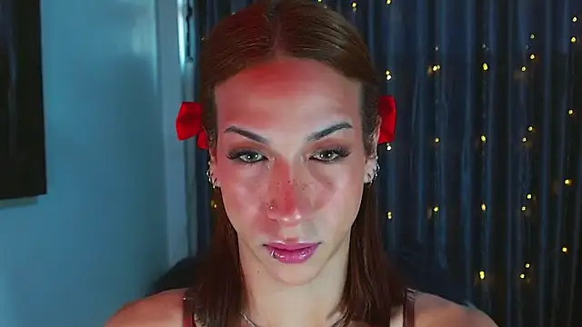 Kenisha Sweet online show from 14, 4, 2026