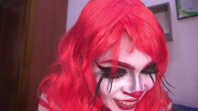 Snapshot of rousse_coup chatting on 15, 10, 2025 rousse coup online show from 15, 10, 2025