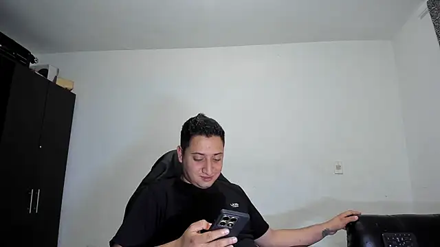 ares sexxx online show from 19, 4, 2026