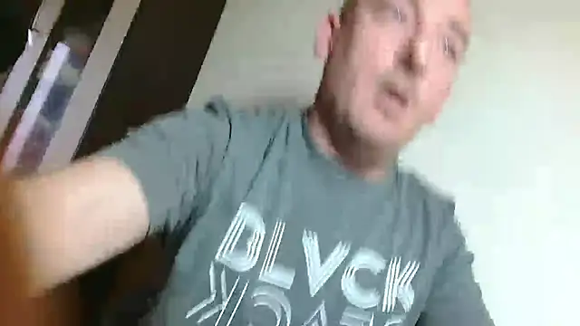 Johan   Barker online show from 5, 12, 2025