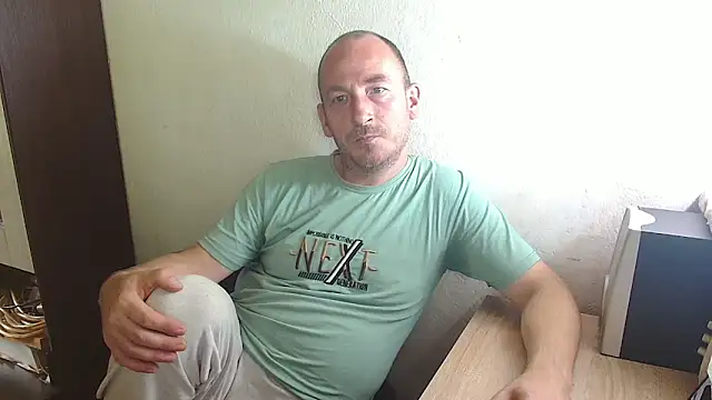 Snapshot of Johan___Barker chatting on 21, 11, 2025 Johan Barker online show from 21, 11, 2025