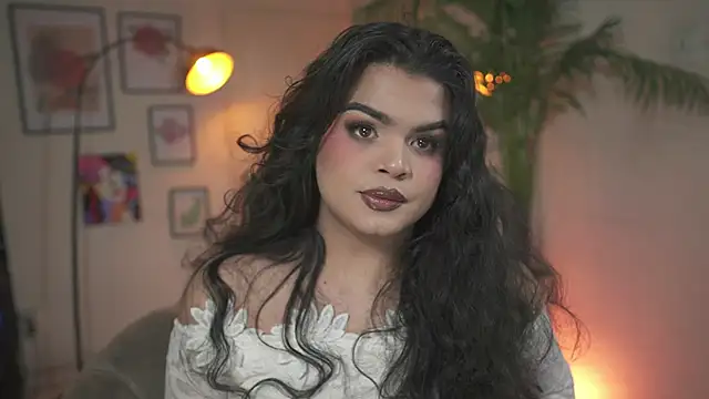 Snapshot of artechloe chatting on 29, 11, 2025 artechloe online show from 29, 11, 2025