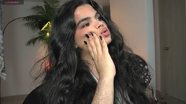 Snapshot of artechloe chatting on 3, 5, 2026 artechloe online show from 3, 5, 2026