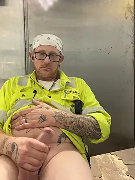 Snapshot of CLoSpunkmeyer69 chatting on 15, 10, 2025 CLoSpunkmeyer69 online show from 15, 10, 2025