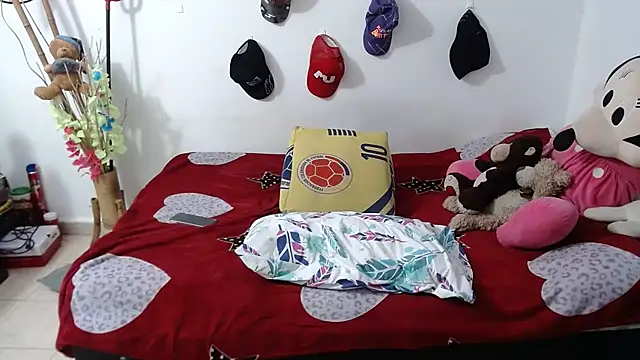 Britney-22 online show from 11, 4, 2026