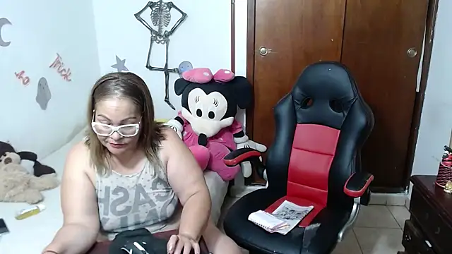 Britney-22 online show from 21, 10, 2025