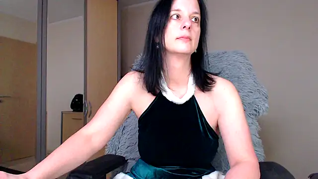 Snapshot of _Sweetlonglips_ chatting on 8, 12, 2024 Sweetlonglips online show from 8, 12, 2024