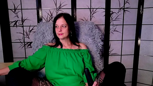 Snapshot of _Sweetlonglips_ chatting on 23, 7, 2026 Sweetlonglips online show from 23, 7, 2026