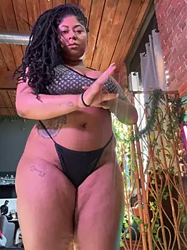 Snapshot of MeleiMarvelous chatting on 13, 5, 2026 MeleiMarvelous online show from 13, 5, 2026
