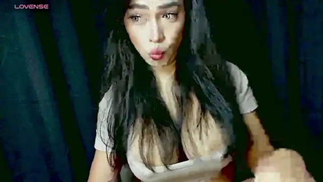 XXsexylongcockXX online show from 15, 6, 2026