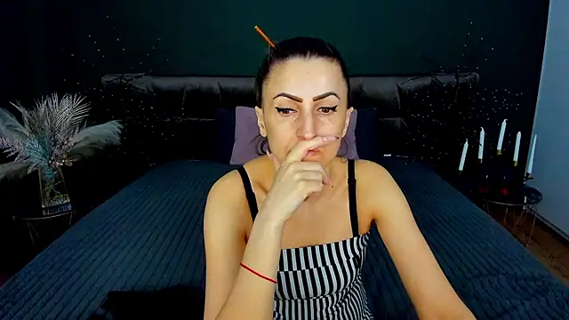 Rebecca Diamond online show from 18, 2, 2026