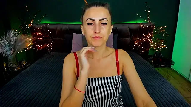 Rebecca Diamond online show from 25, 9, 2025