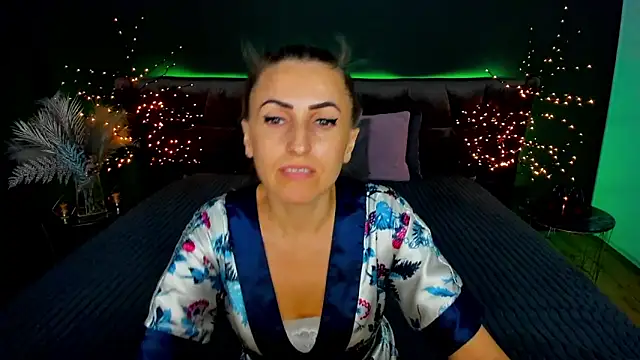 Rebecca Diamond online show from 17, 9, 2025