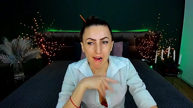 Rebecca Diamond online show from 9, 3, 2026