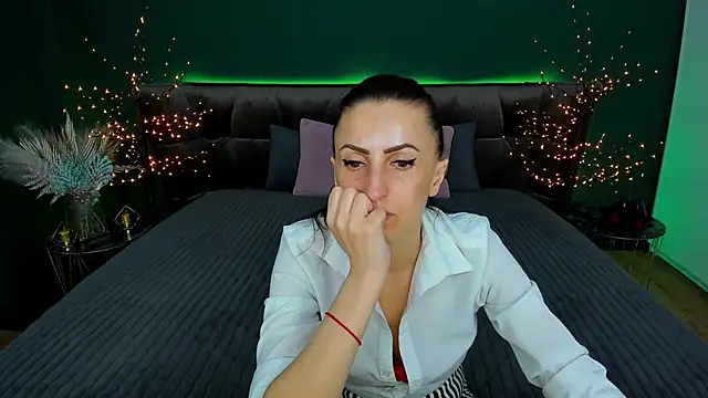 Rebecca Diamond online show from 20, 3, 2025