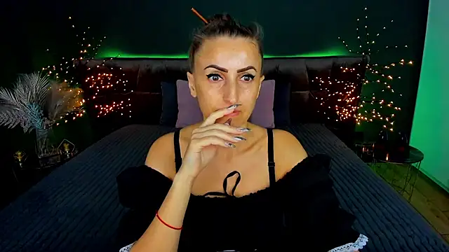 Rebecca Diamond online show from 23, 9, 2025