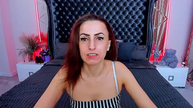 Rebecca Diamond online show from 16, 4, 2026