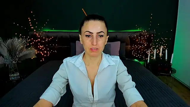 Rebecca Diamond online show from 11, 3, 2026