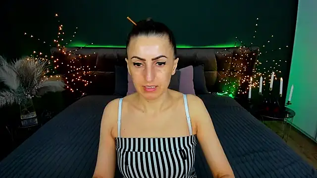 Rebecca Diamond online show from 17, 3, 2026