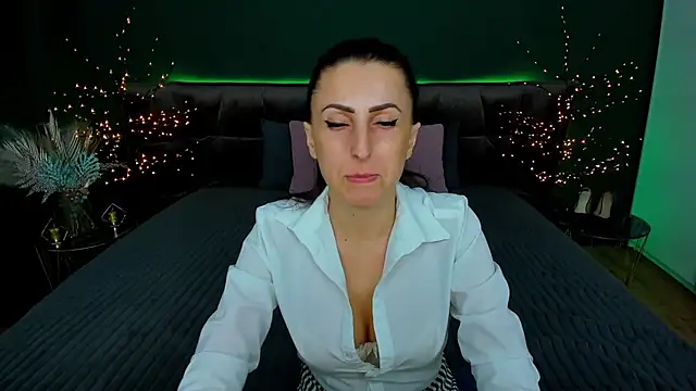 Rebecca Diamond online show from 19, 3, 2025