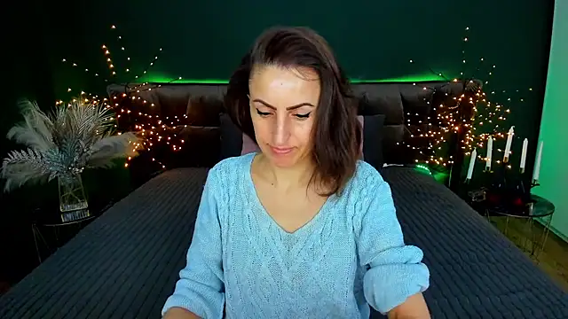 Rebecca Diamond online show from 24, 2, 2026