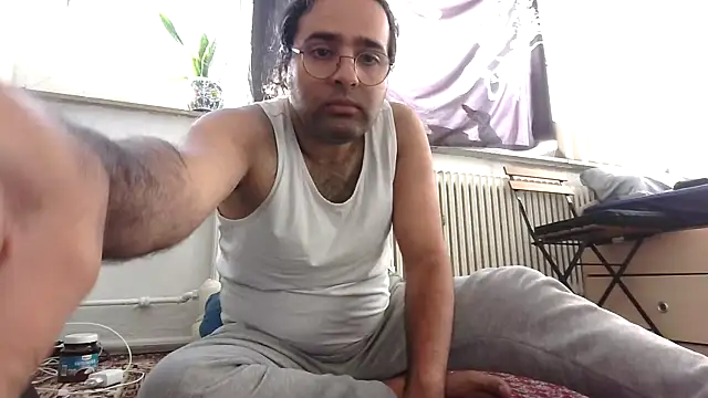 Snapshot of Azad64 chatting on 27, 10, 2025 Azad64 online show from 27, 10, 2025