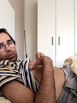 Snapshot of Azad64 chatting on 8, 6, 2026 Azad64 online show from 8, 6, 2026