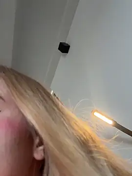 curchez  online show from 5, 3, 2026