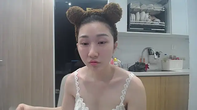 Snapshot of Asiagirll chatting on 17, 6, 2026 Asiagirll online show from 17, 6, 2026