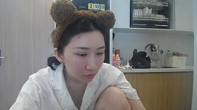 Snapshot of Asiagirll chatting on 15, 6, 2026 Asiagirll online show from 15, 6, 2026