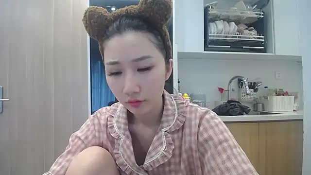 Snapshot of Asiagirll chatting on 22, 6, 2026 Asiagirll online show from 22, 6, 2026
