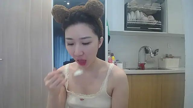 Asiagirll online show from 5, 6, 2026