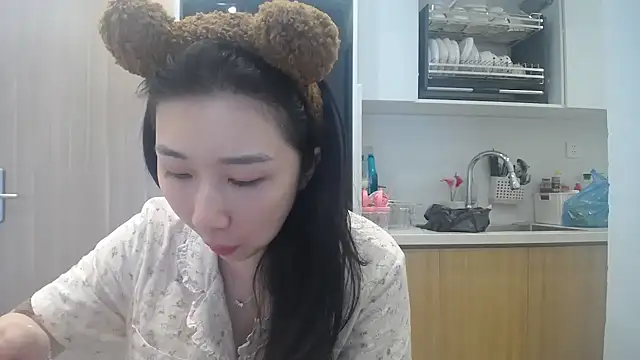 Snapshot of Asiagirll chatting on 10, 7, 2026 Asiagirll online show from 10, 7, 2026