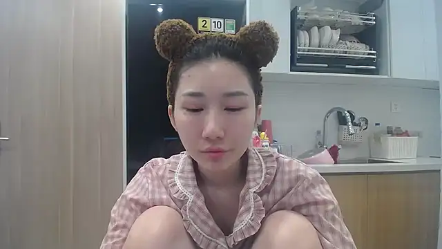 Snapshot of Asiagirll chatting on 15, 6, 2026 Asiagirll online show from 15, 6, 2026