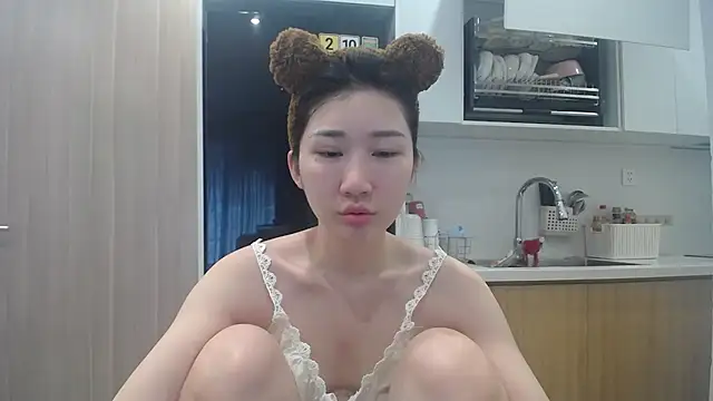 Asiagirll online show from 18, 5, 2026