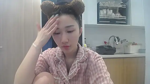 Snapshot of Asiagirll chatting on 1, 7, 2026 Asiagirll online show from 1, 7, 2026