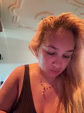 Snapshot of Eva_MilfF chatting on 30, 12, 2024 Eva MilfF online show from 30, 12, 2024