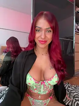 Pia July  online show from 31, 3, 2026