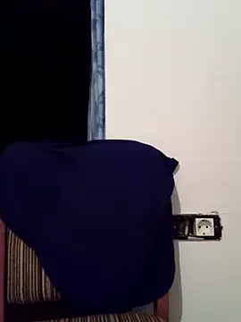 Snapshot of Rolandxxxr chatting on 7, 1, 2025 Rolandxxxr online show from 7, 1, 2025