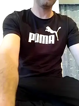 Snapshot of Rolandxxxr chatting on 11, 3, 2025 Rolandxxxr online show from 11, 3, 2025