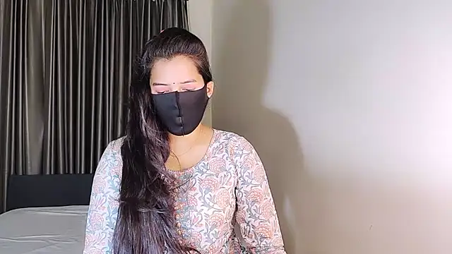 Snapshot of YourLovelyQueen chatting on 4, 3, 2025 YourLovelyQueen online show from 4, 3, 2025
