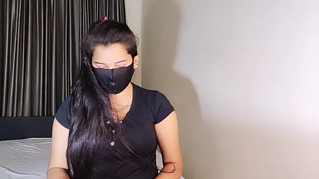Snapshot of YourLovelyQueen chatting on 18, 2, 2025 YourLovelyQueen online show from 18, 2, 2025