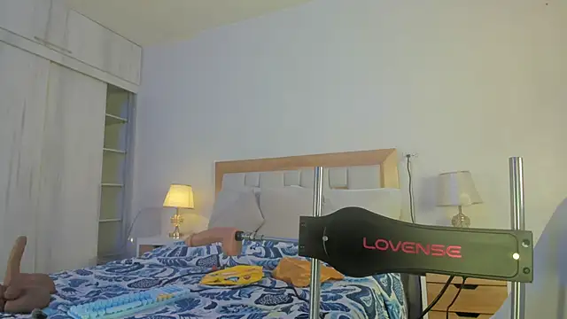 elena mature online show from 18, 12, 2025