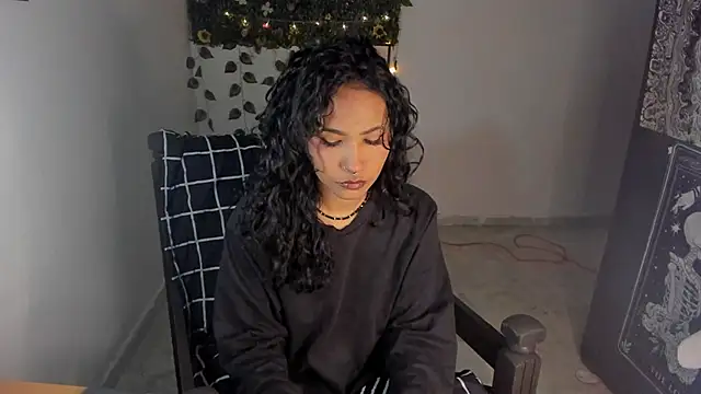 Snapshot of Mary_Rosse1 chatting on 15, 10, 2025 Mary Rosse1 online show from 15, 10, 2025