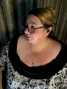 Iceprincess2bad4u online show from 8, 6, 2026