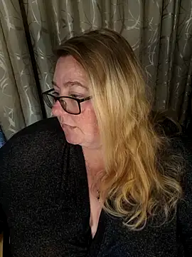 Iceprincess2bad4u online show from 8, 3, 2026