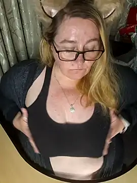 Iceprincess2bad4u online show from 3, 11, 2025