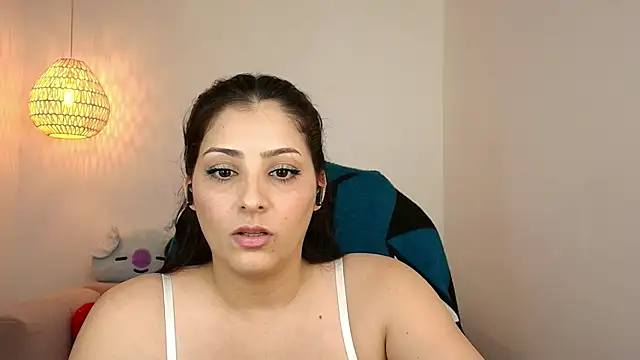 Snapshot of YummyAnna_ chatting on 18, 9, 2025 YummyAnna online show from 18, 9, 2025