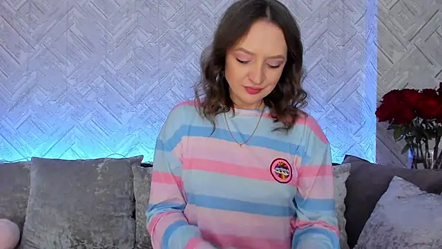 EvaBarsa  online show from 8, 11, 2025